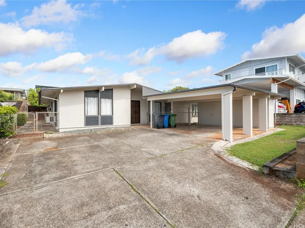 1670 Hooheno St, Pearl City, HI 96782