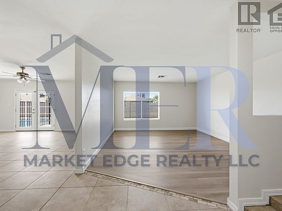 3rd image of 3806 W Sahuaro Dr