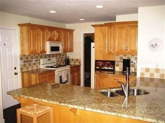 3rd image of 122 Wheeler Dr