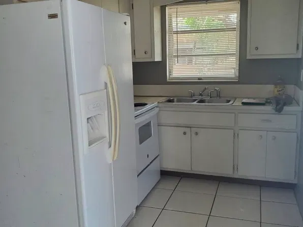 3831 SW 12th Pl, Fort Lauderdale, FL
