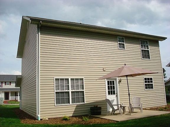 2nd image of 4409 Kayla Cir