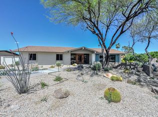 2 W Canterbury Ln, Phoenix, AZ 85023
