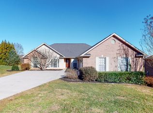3828 Mary Frances Dr, Maryville, TN 37804