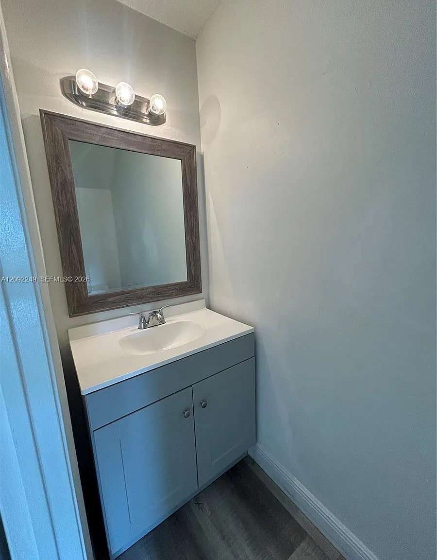 Palm Cir N, Miramar — Photo 4