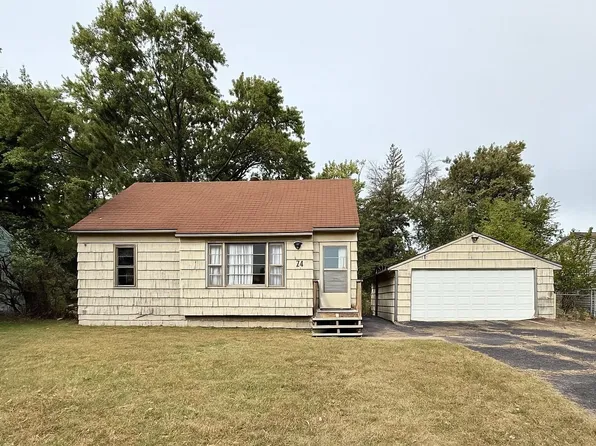 21 Inner Dr, Circle Pines, MN 55014