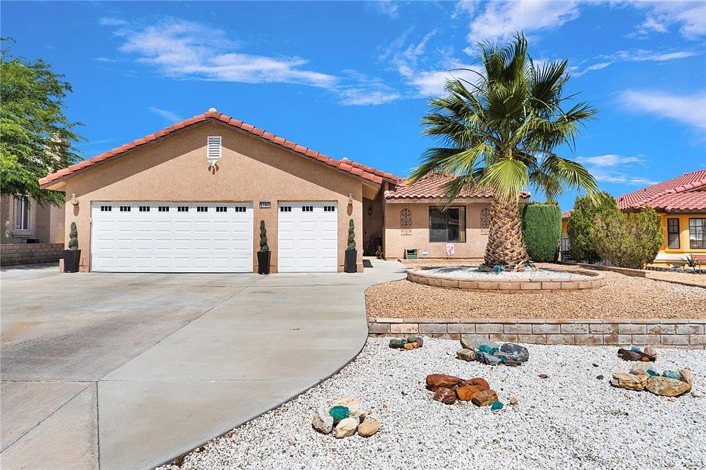 27951 Evergreen Ln