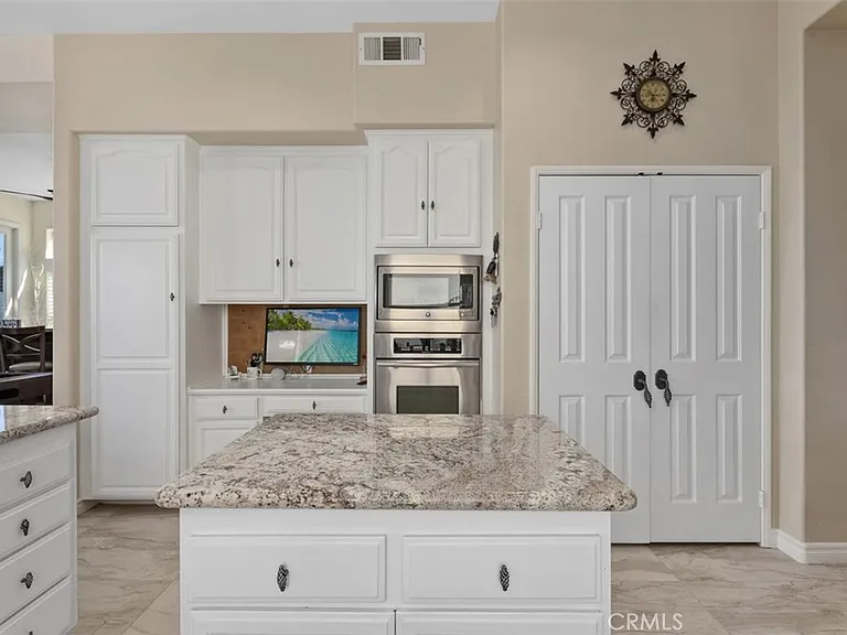 33722 Bridgehampton Dr — Photo 11