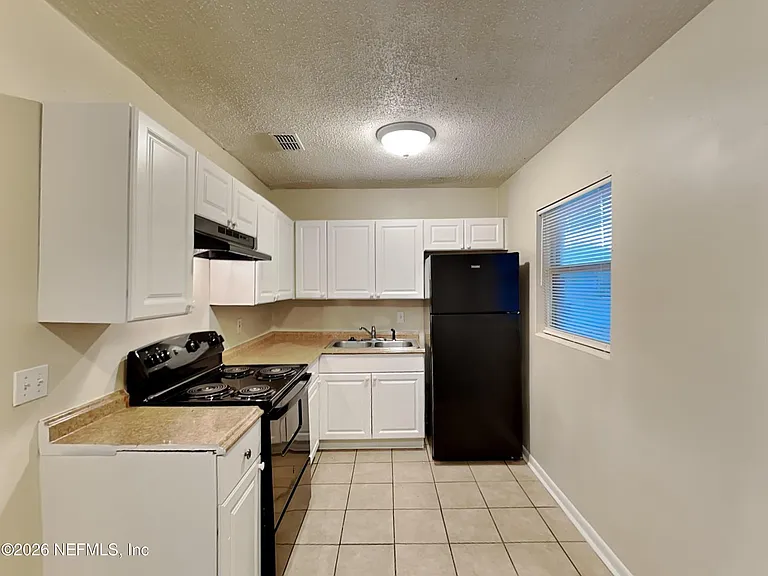 237 Blairmore Blvd — Photo 6