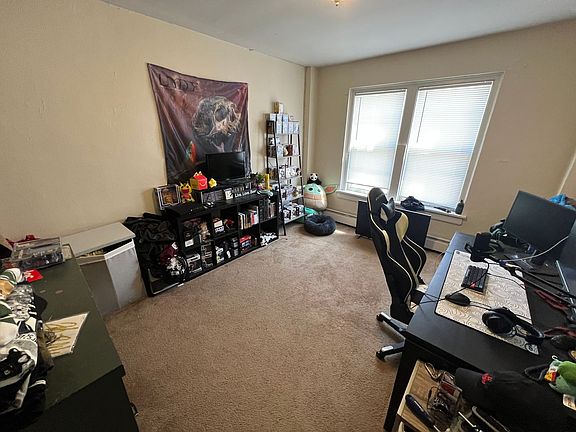 5th image of 3237 N Oakland Ave APT 4
