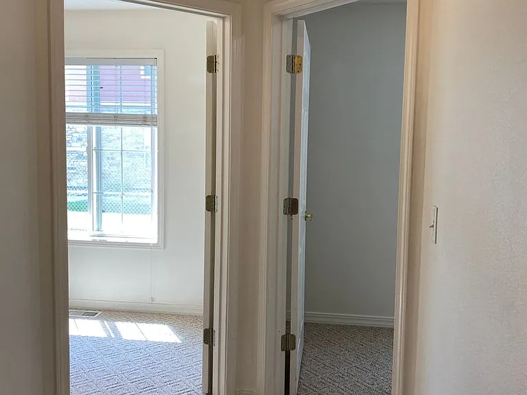 860 S 5 W #8 — Photo 7