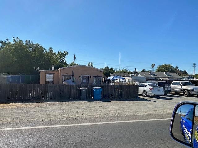 2nd image of 5169 Elizabeth Ave