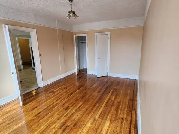 25-59 41st Street image 1 of 6