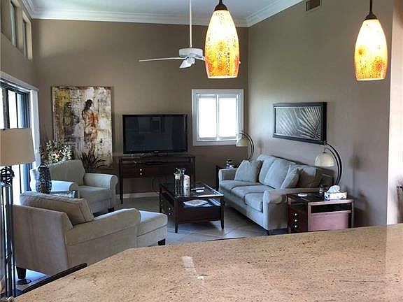 5th image of 559 Beachwalk Cir APT 201