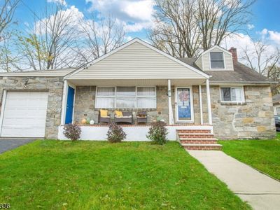 6 Sunnie Ter, West Caldwell, NJ, 07006