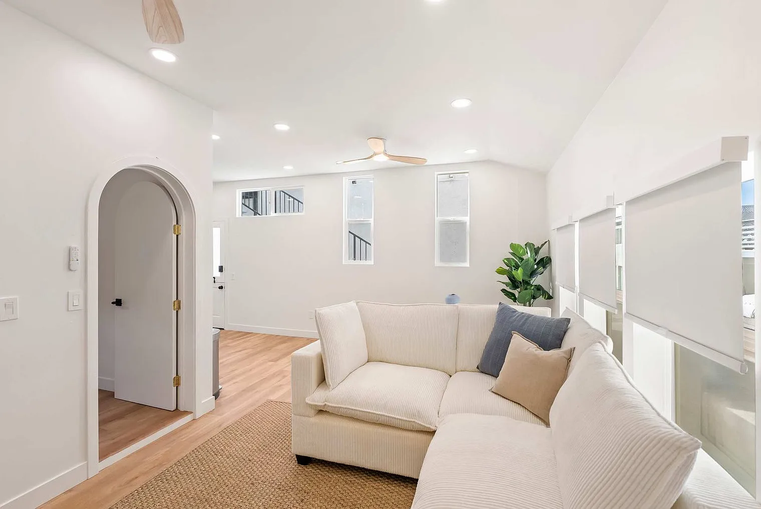 1 bed, 1.0 bath, 548 sqft, $4,310 — Photo 4