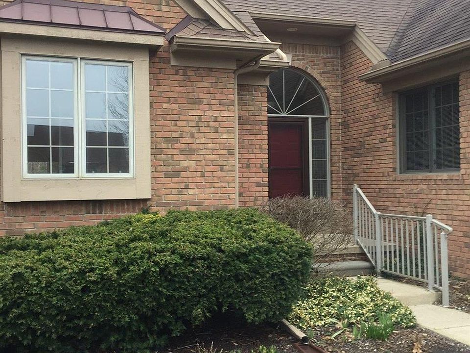 1st image of 4671 Sawgrass Dr E