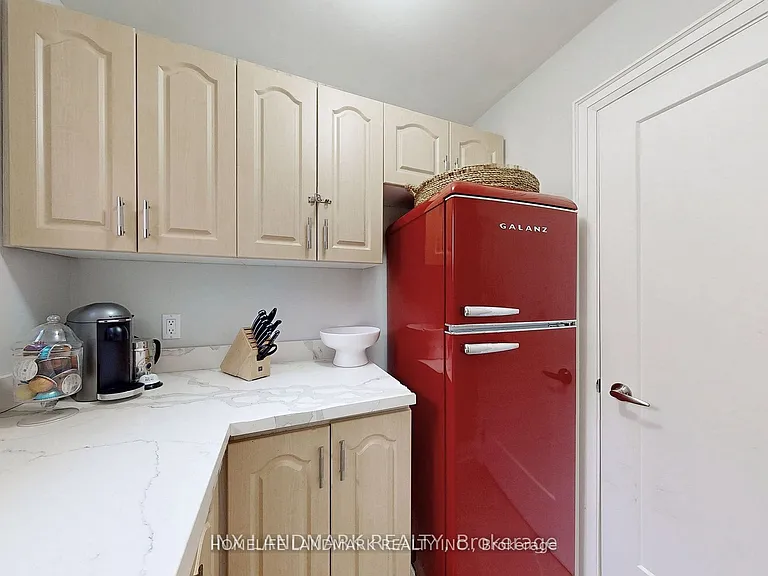 37 Justus Dr — Photo 19
