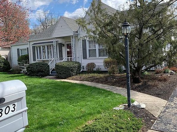 303 Short Dr