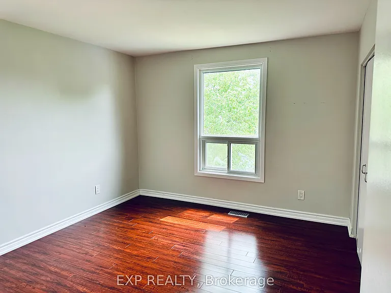 1374 Charles Dr #2B — Photo 8