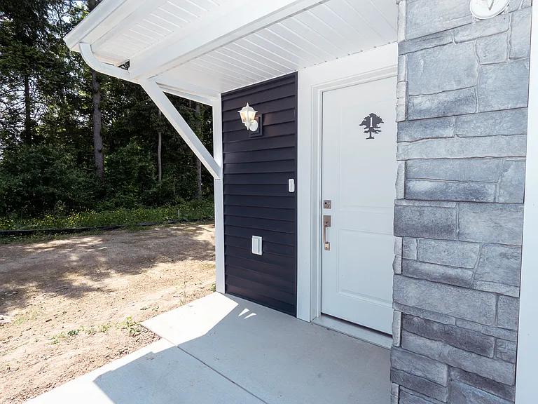 Private Entrance