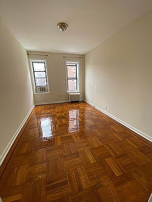 2nd image of 302 Marine Ave #C41