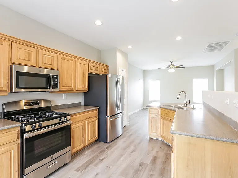 6763 Twisted Wood Dr — Photo 8