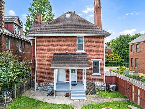 2nd image of 848 Franklin Ave