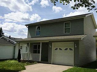 2218 Hampton Rd, Erie, PA 16502