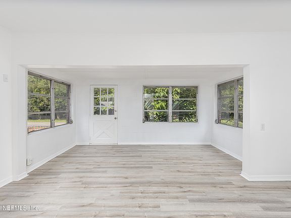 5th image of 1588 HAMILTON Street