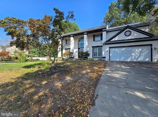 1 Radcliff Ct, Sicklerville, NJ 08081