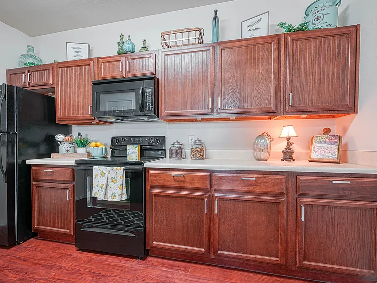 Legend Park Apartments — Photo 7
