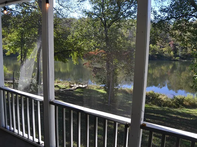 1416 Lake Emory Rd — Photo 1