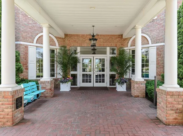 458 Pacing Way #458, Westbury, NY 11590