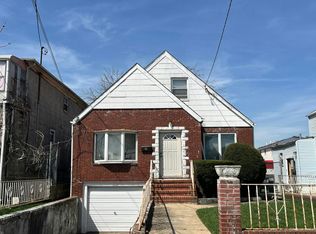 130-26 147th St, Jamaica, NY 11436