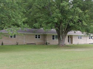 8153 Whitcomb Rd, Brookville, IN 47012