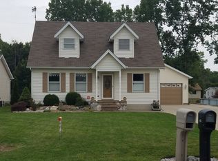 4174 Violet Ave, Saint Clair, MI 48079
