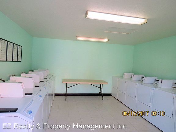 4th image of 79210 Avenue 42 APT D2