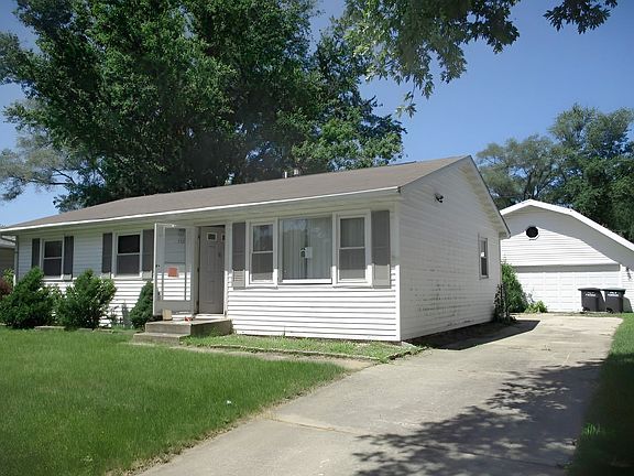 2nd image of 7060 Sherwood Ave