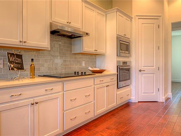 4th image of 4614 Claire Rose Ct
