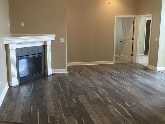 2nd image of 205 NW Jackie Ave