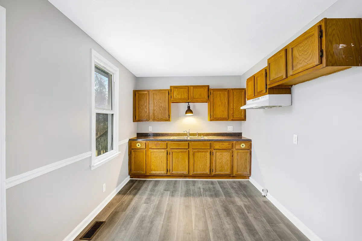 Building Photo - 838 Circle Dr
