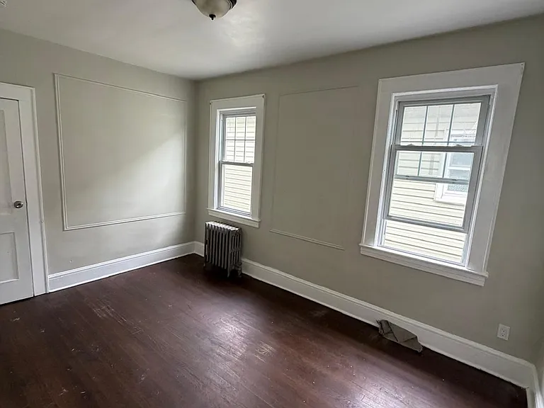 1043 Jefferson Ave #2H — Photo 5