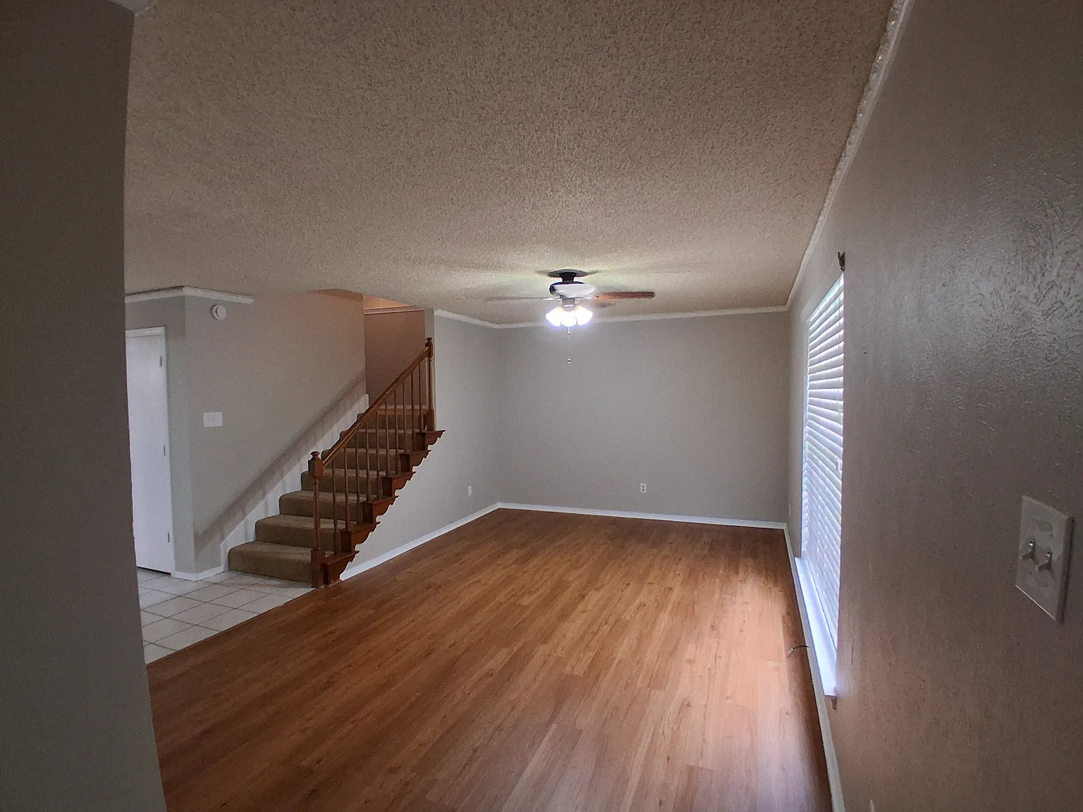 3 bed, 2.5 bath, 1650 sqft, $1,850 — Photo 4