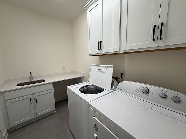 421 Candlebrook Ln — Photo 12