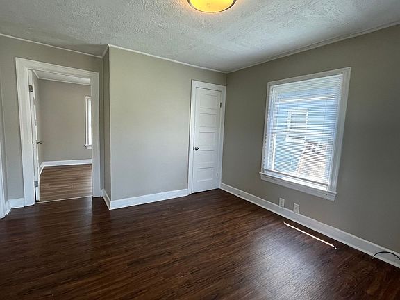 2nd image of 708-710 Jackson St #708
