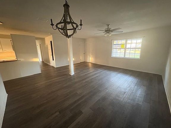 2nd image of 5164 Santos Drive E