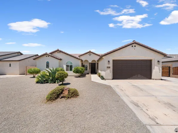 3328 W 39th Pl, Yuma, AZ 85365