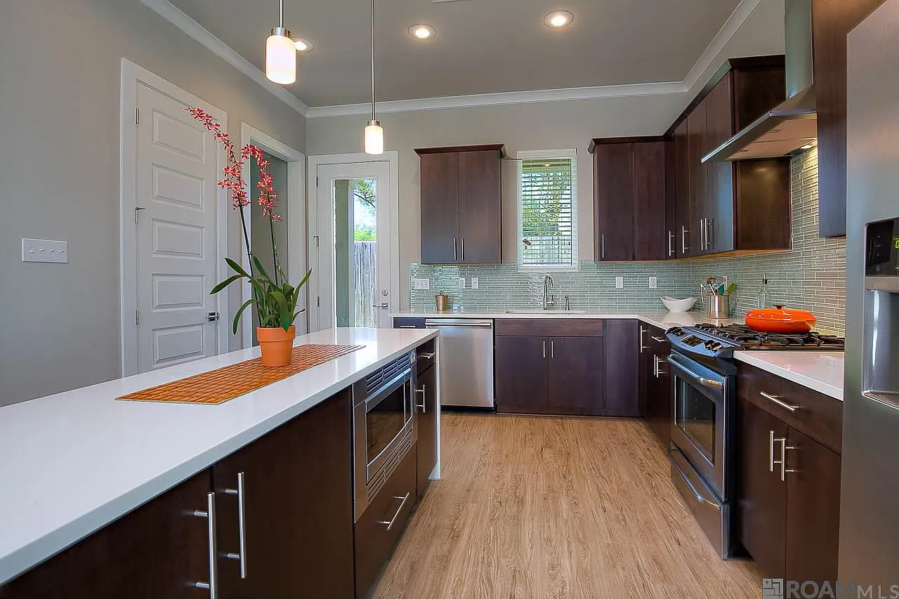 3 bed, 1652 sqft, $2,300 — Photo 4
