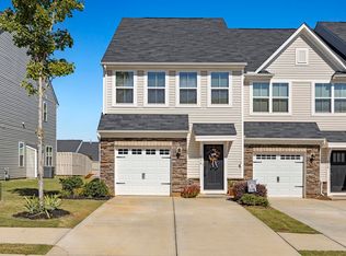 136 Roseridge Dr, Simpsonville, SC 29681