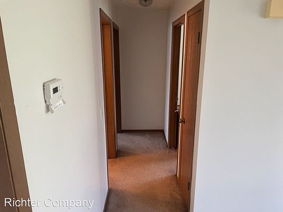 3rd image of 71 W Beech St NE